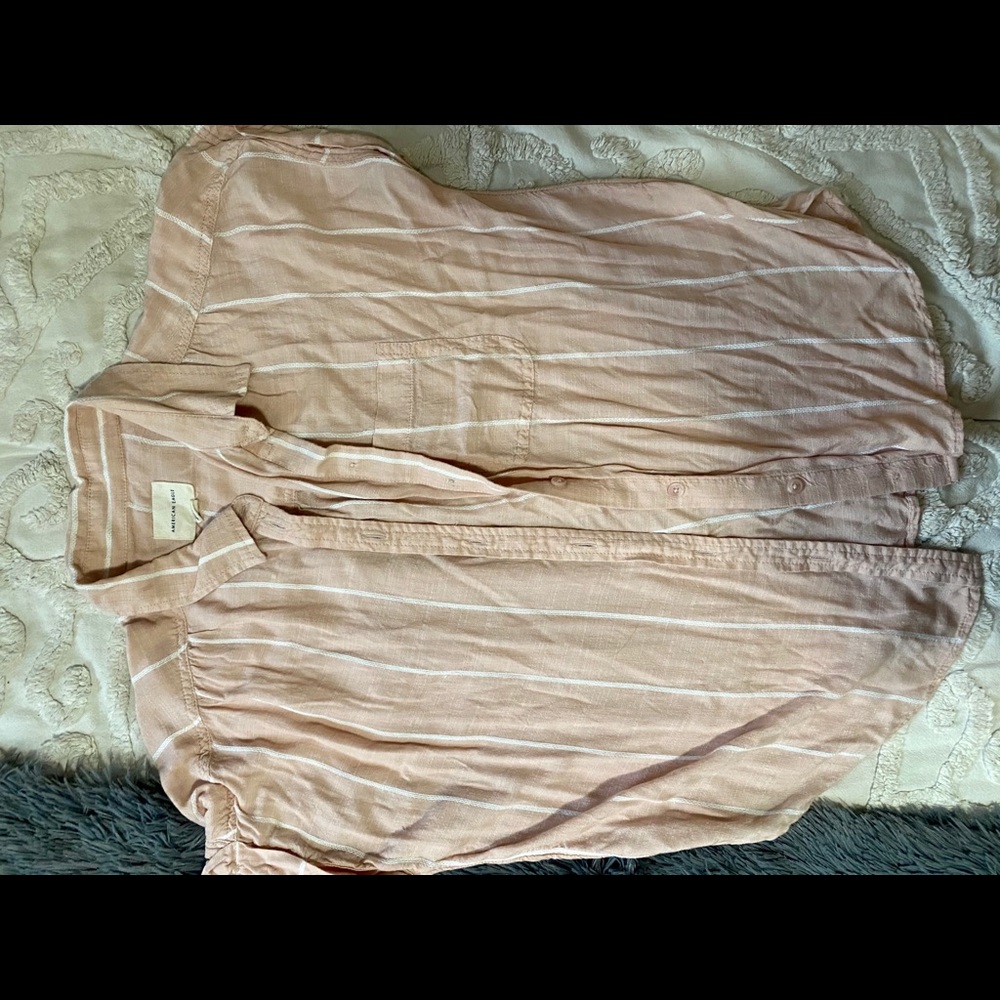 American Eagle Button Down Top